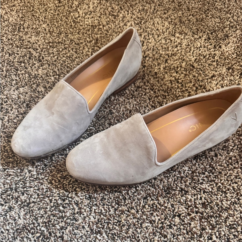 VIONIC WILLA SLIP ON FLAT WOMEN'S size 71/2